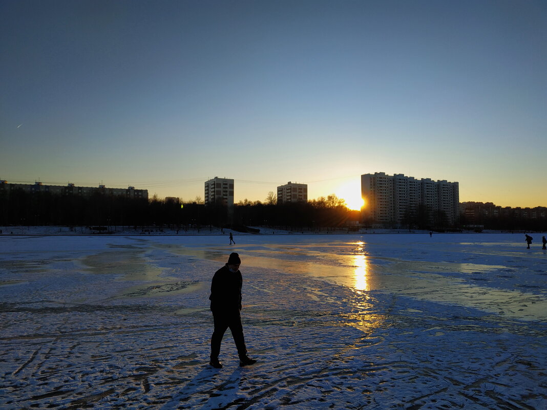 О низком декабрьском солнце - Андрей Лукьянов