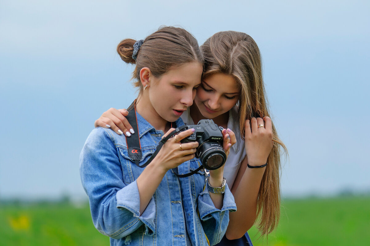 На фотосессии - Анатолий Клепешнёв