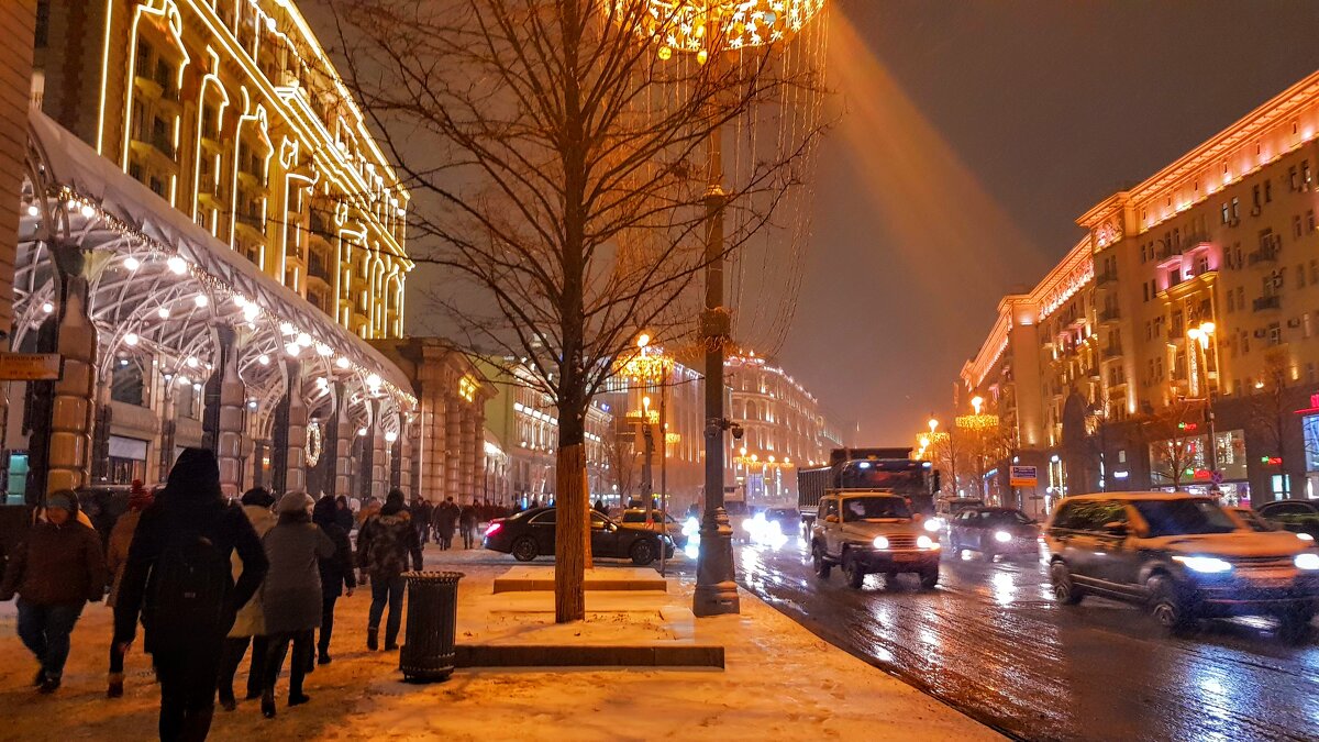 Предновогодняя столица - Вячеслав Случившийся