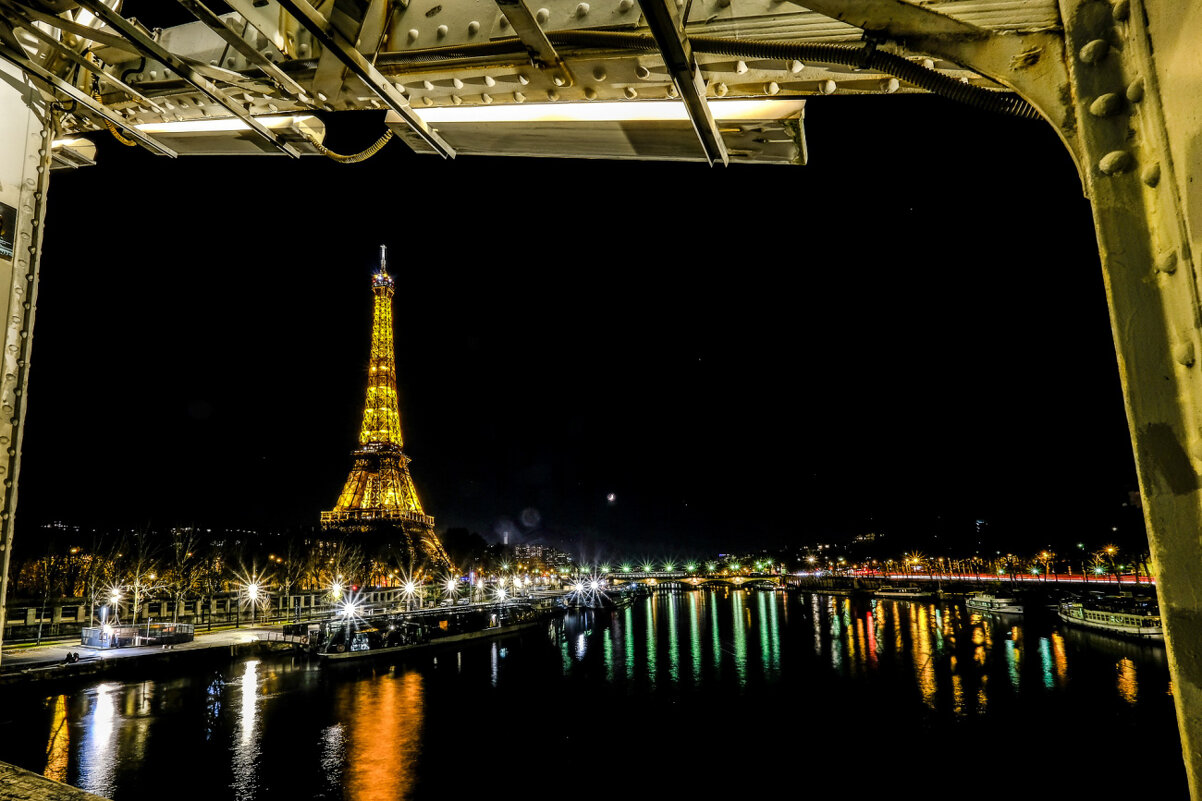 на мосту Парижа - Георгий А