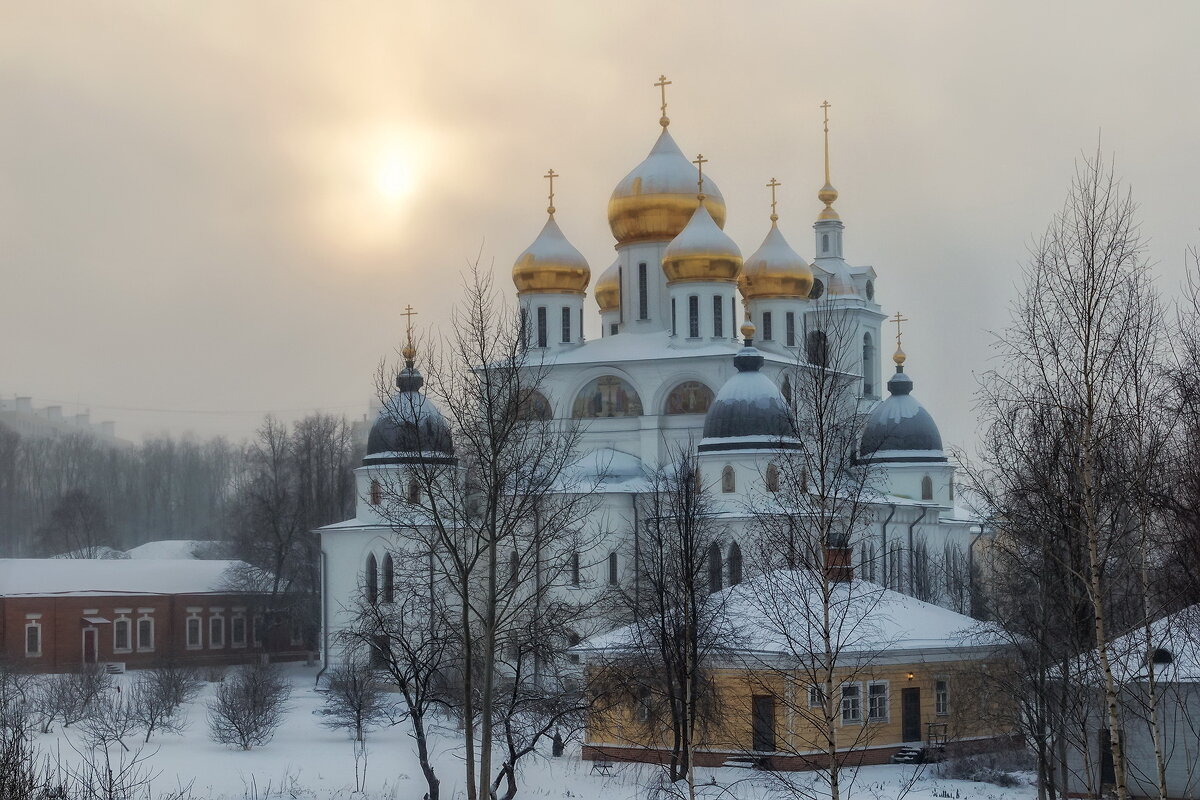 Успенский собор в пелене снежного марева. - Анатолий. Chesnavik.