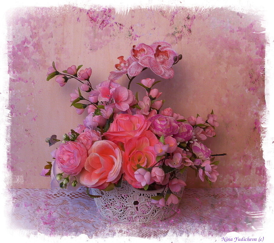 Корзина с цветами - Nina Yudicheva