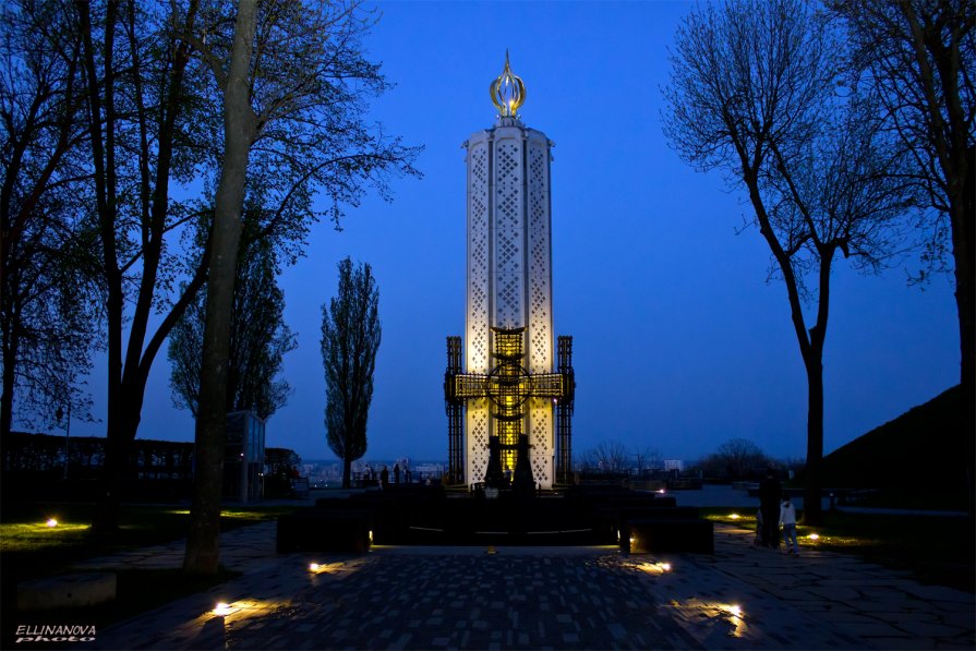 Мемориал памяти жертвам голодомора в г. Киеве - Эллина Новохатская