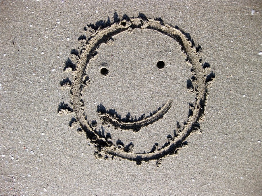 песок улыбается - drakosha Deva