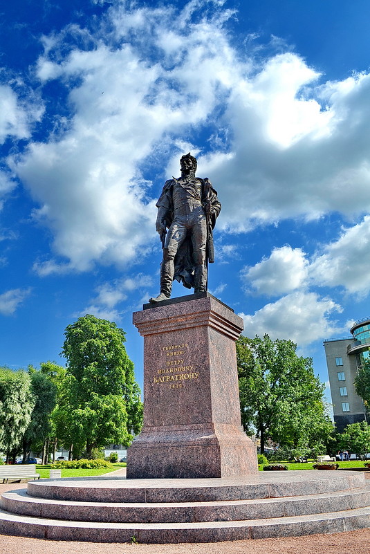 Памятник Багратиону. - Константин Иванов