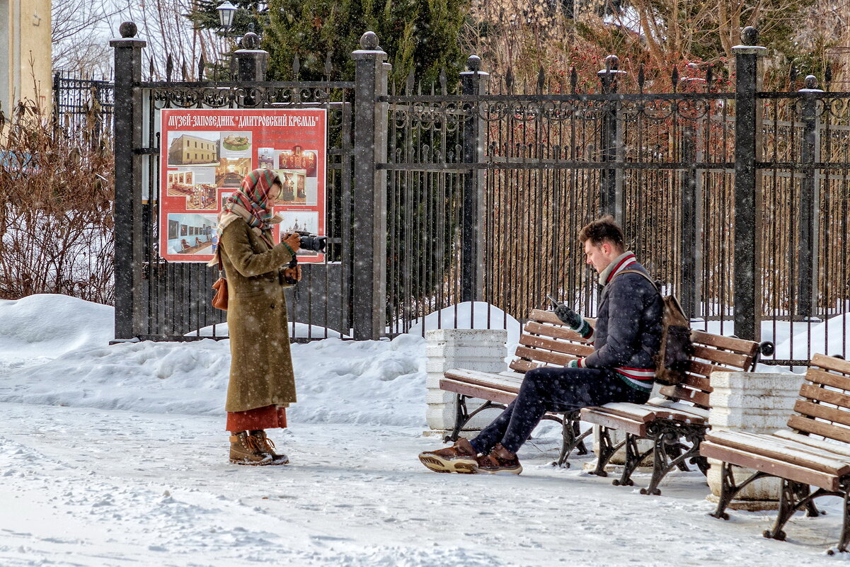 Не только мальчики фоткают девочек, но и наоборот. - Анатолий. Chesnavik.