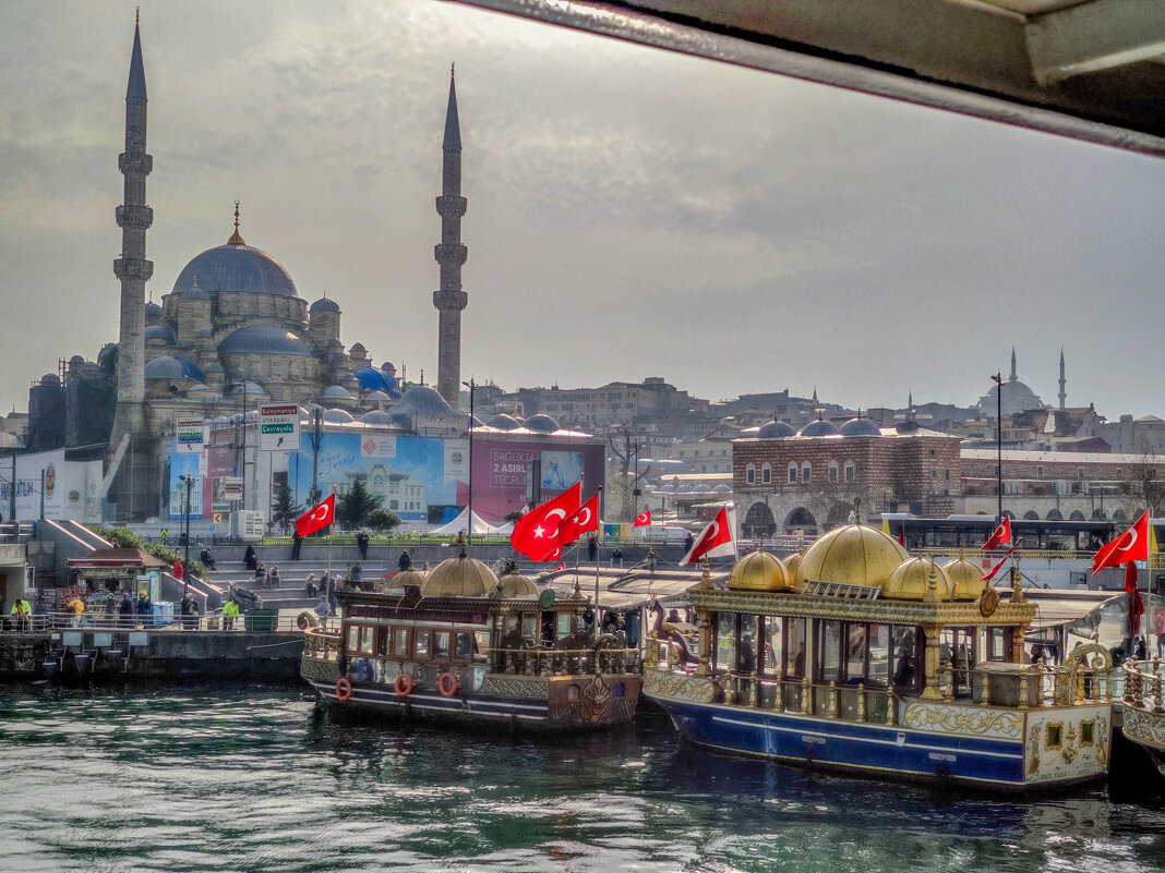 вид на Стамбул с кораблика - жанна janna