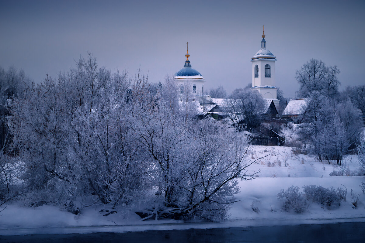 Зимний храм Успения Пресвятой Богородицы зима