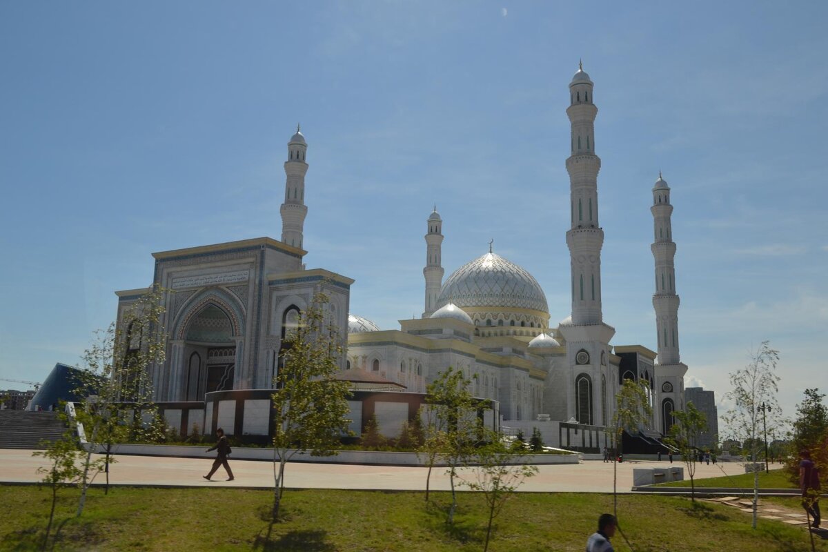 Белая мечеть... - Андрей Хлопонин