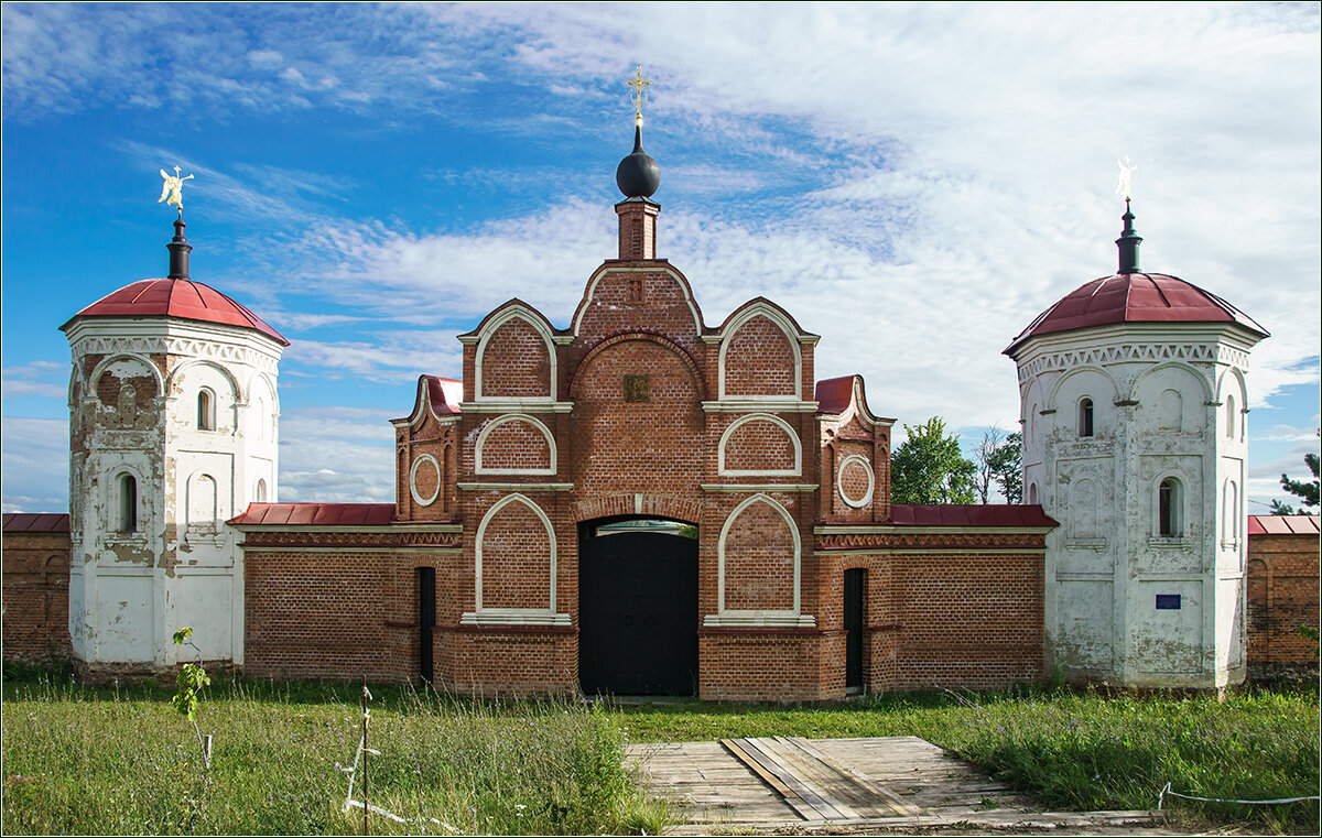 Вход в монастырь - Влад Чуев