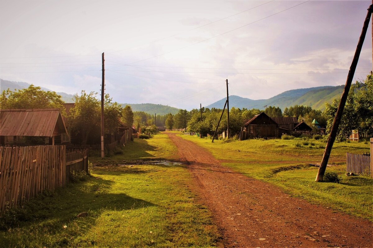 Грунтовка через село - Сергей Чиняев 