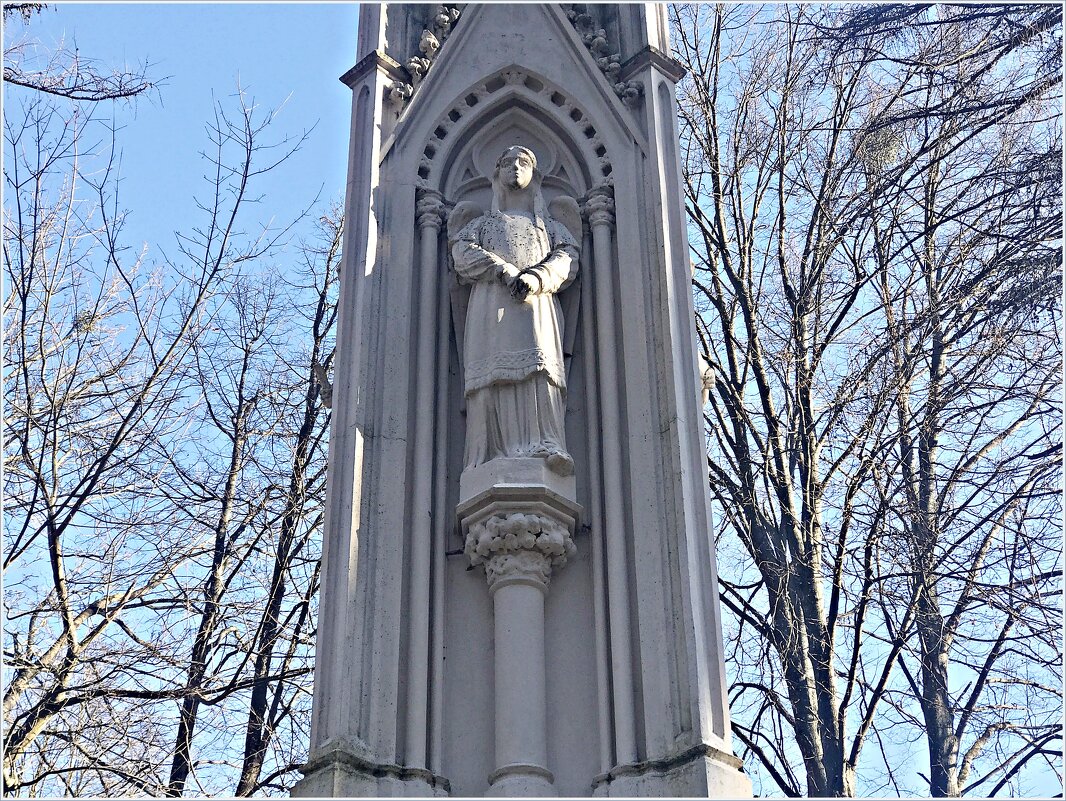 Фрагмент памятника в честь сражения при Прейсиш-Эйлау. - Валерия Комова
