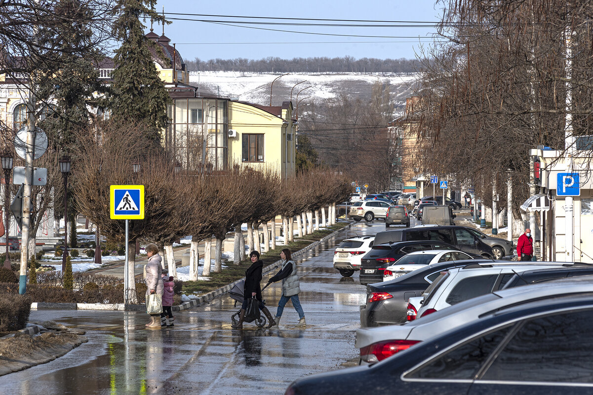 в маленьком южном городке. - Вадим Федотов 