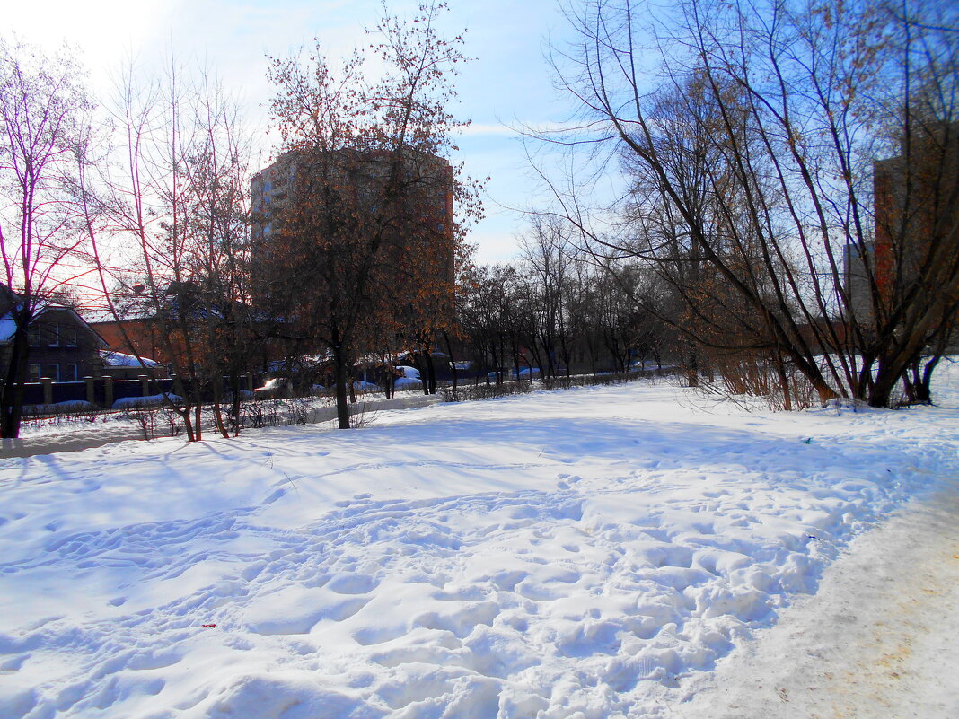 Март в городе - Игорь Чуев