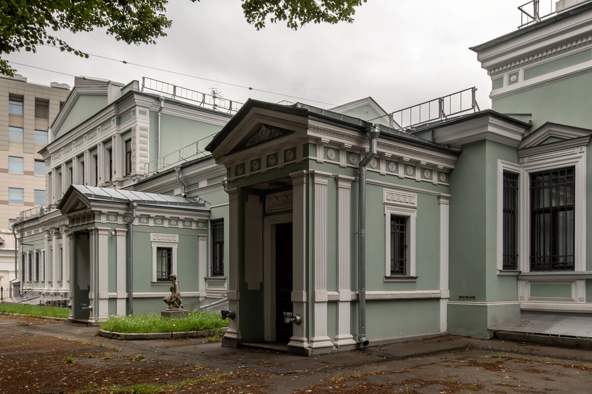 Москва. Улица Воронцово поле. Усадьба Е.Н. Вандышниковой--Э.М. Банза. - Надежда Лаптева