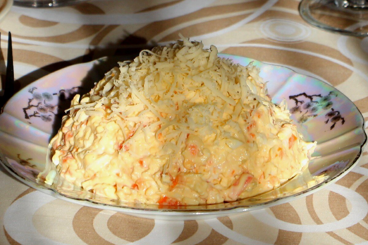 Сырный салат в солнечном освящении - Надежд@ Шавенкова