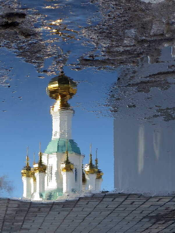 Весенние лужи Толгского монастыря - Николай Белавин