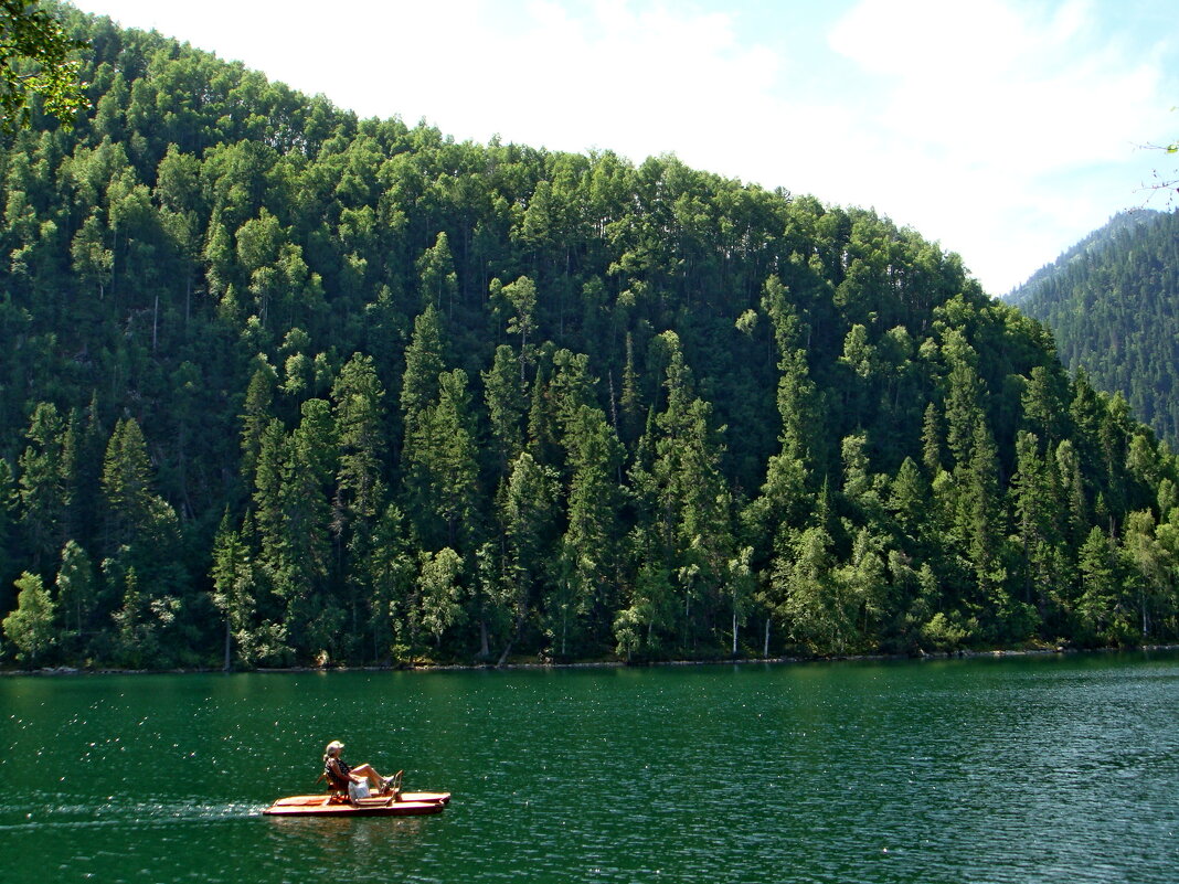 Изумрудное озеро - Дмитрий (Горыныч) Симагин