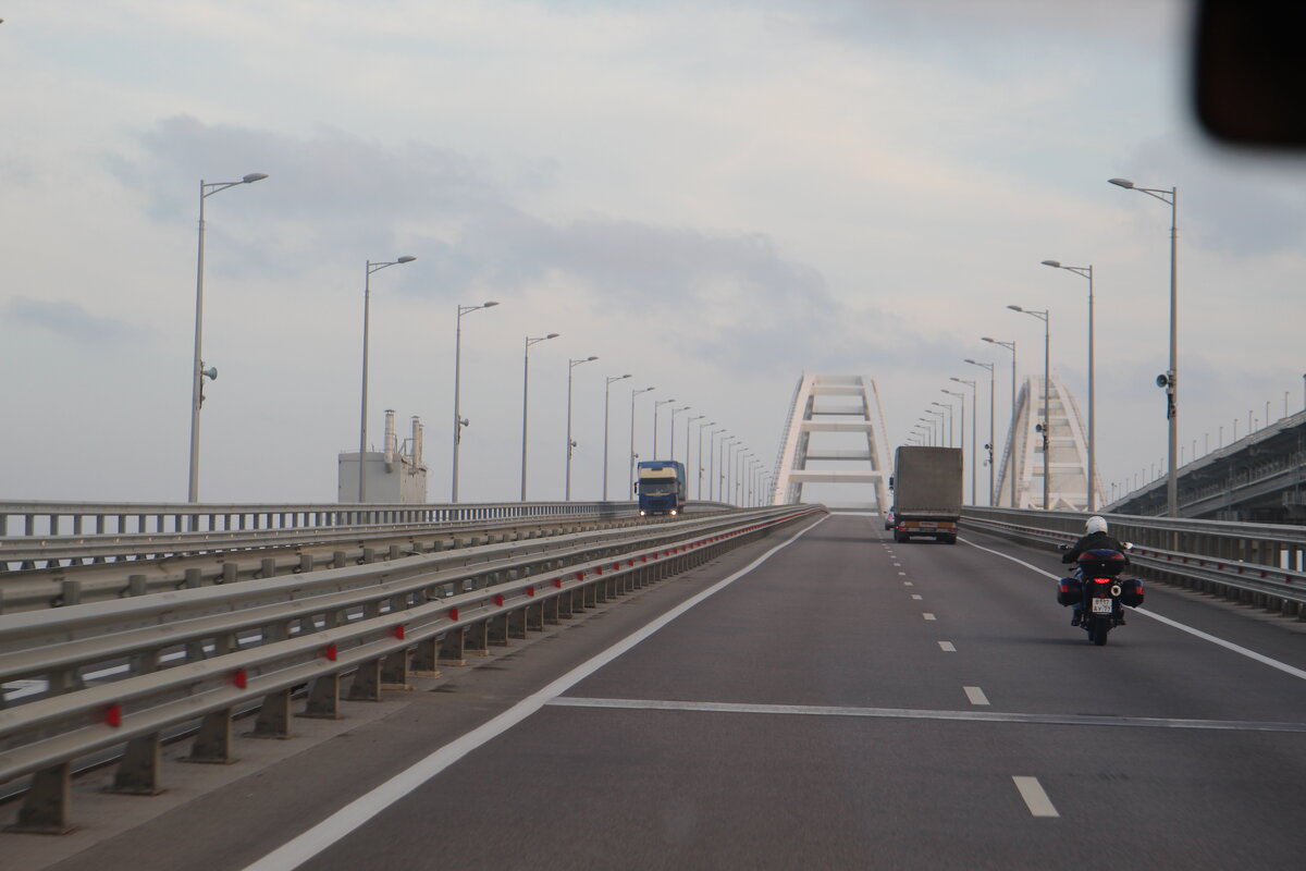 Крымский мост - восьмое чудо света! - Валерий 