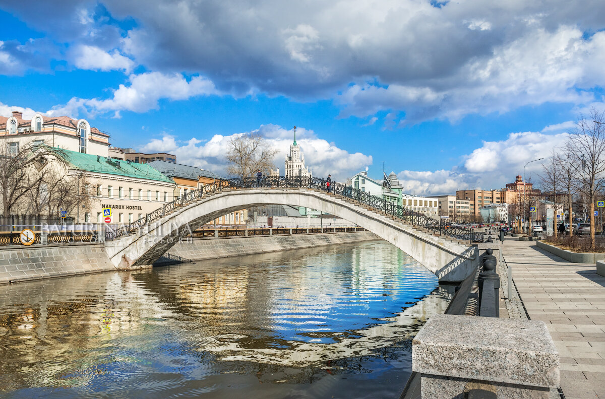 Садовнический мост - Юлия Батурина