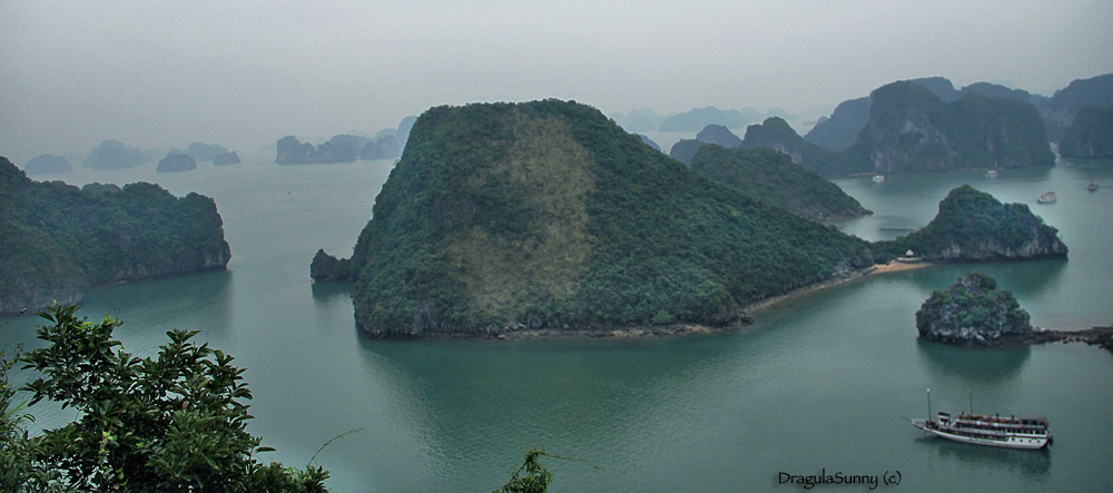 Ha Long Bay - Igor Nekrasov