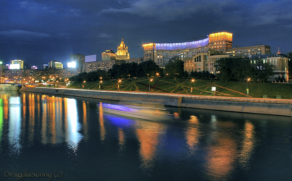 Moscow Night River - Igor Nekrasov