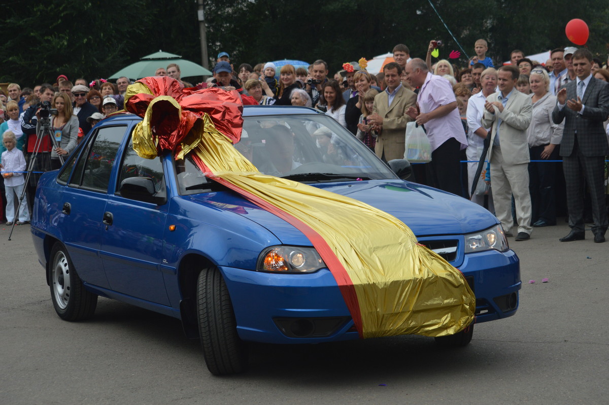 Приз за самый большой помидорчик!)) - Никита 