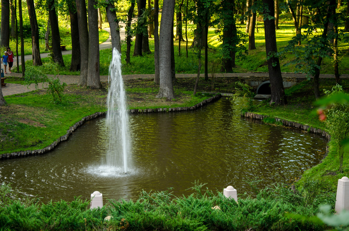 фонтан в парке - Михаил Пилипчук
