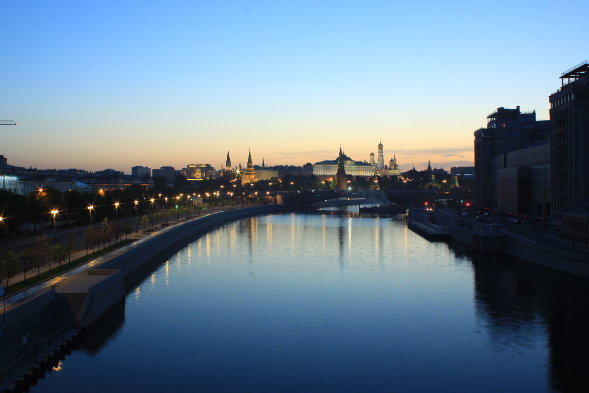 *Москва 18.05.2021 год. Утро 03:52 час. Carl Zeiss Jena MC Flektogon 2.8/20 - Виталий Виницкий