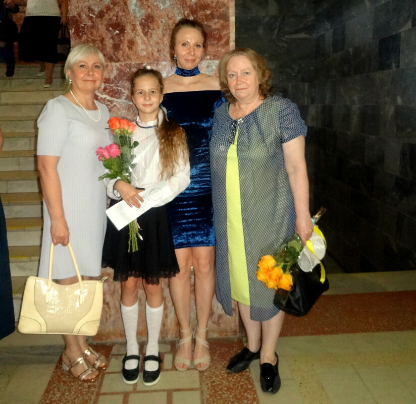 Лиза после выступления в филармонии 22.05.21. - Елизавета Успенская