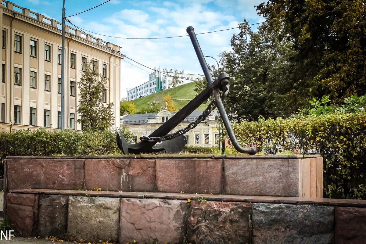 Монумент героям Волжской военной флотилии . - Nonna 