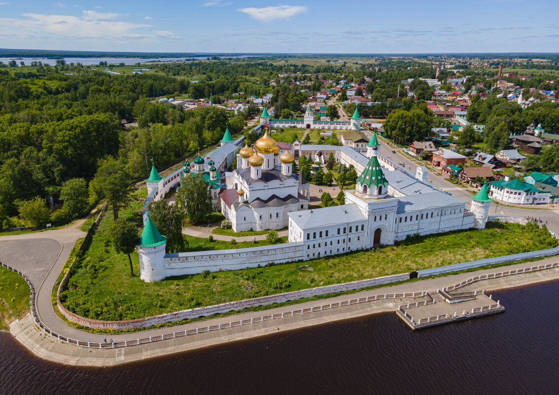 Ипатьевский монастырь. Кострома. Золотое кольцо России. - Павел © Смирнов