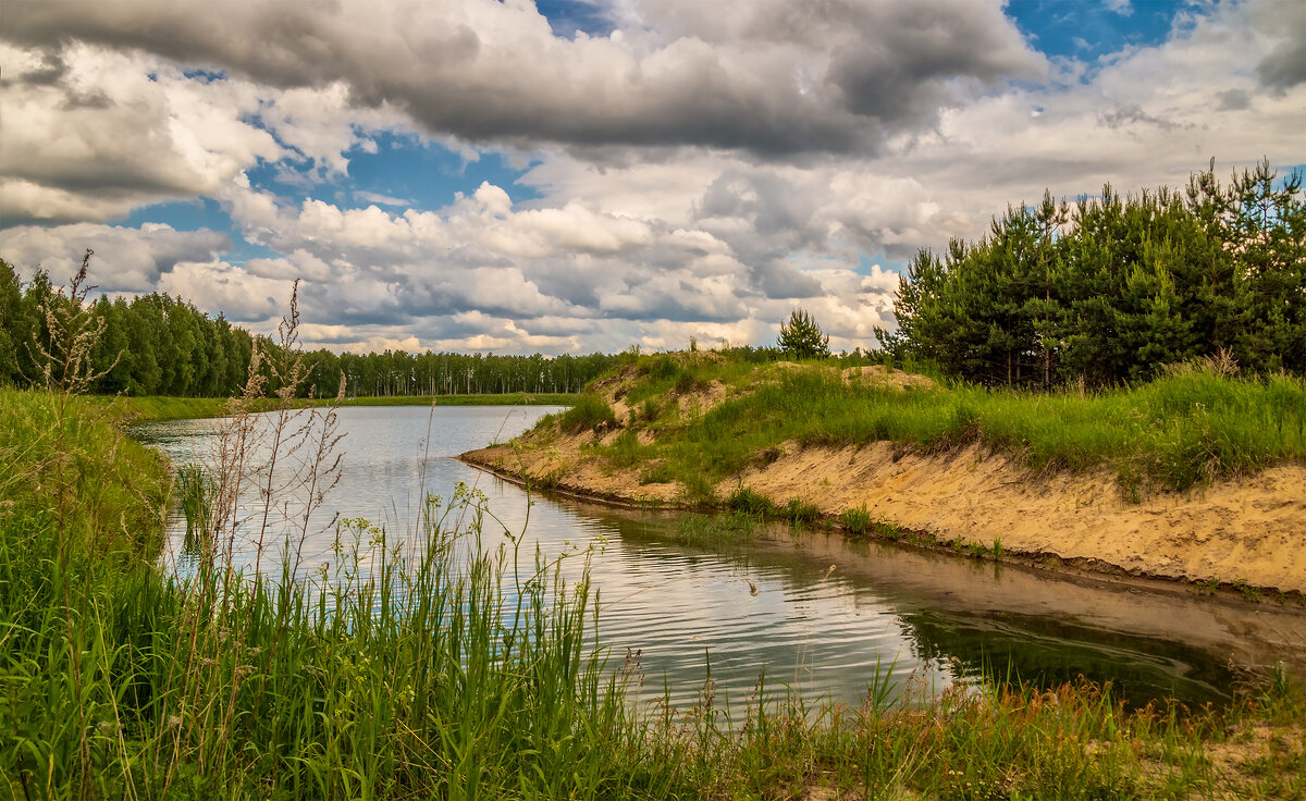 Облака на озером - Андрей Дворников