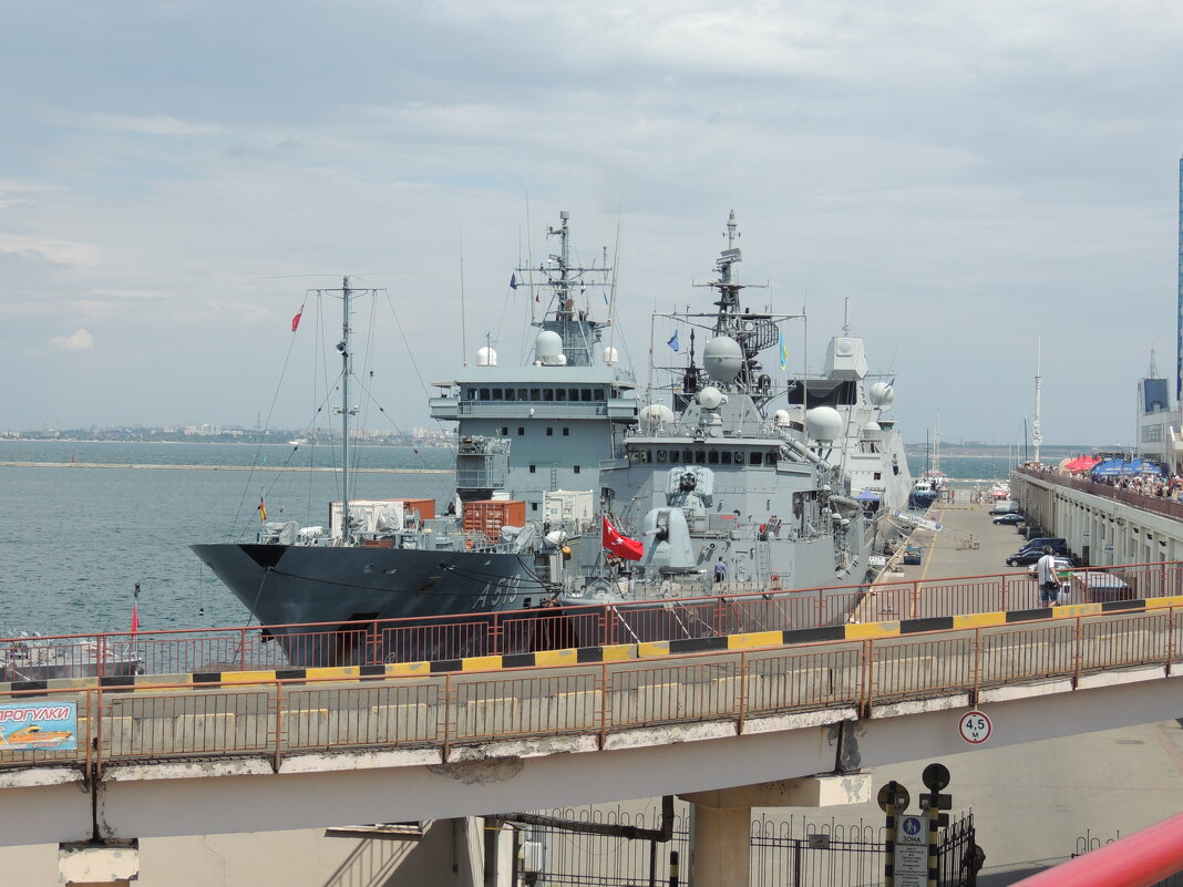 Корабли НАТО в Одессе - Юрий Тихонов