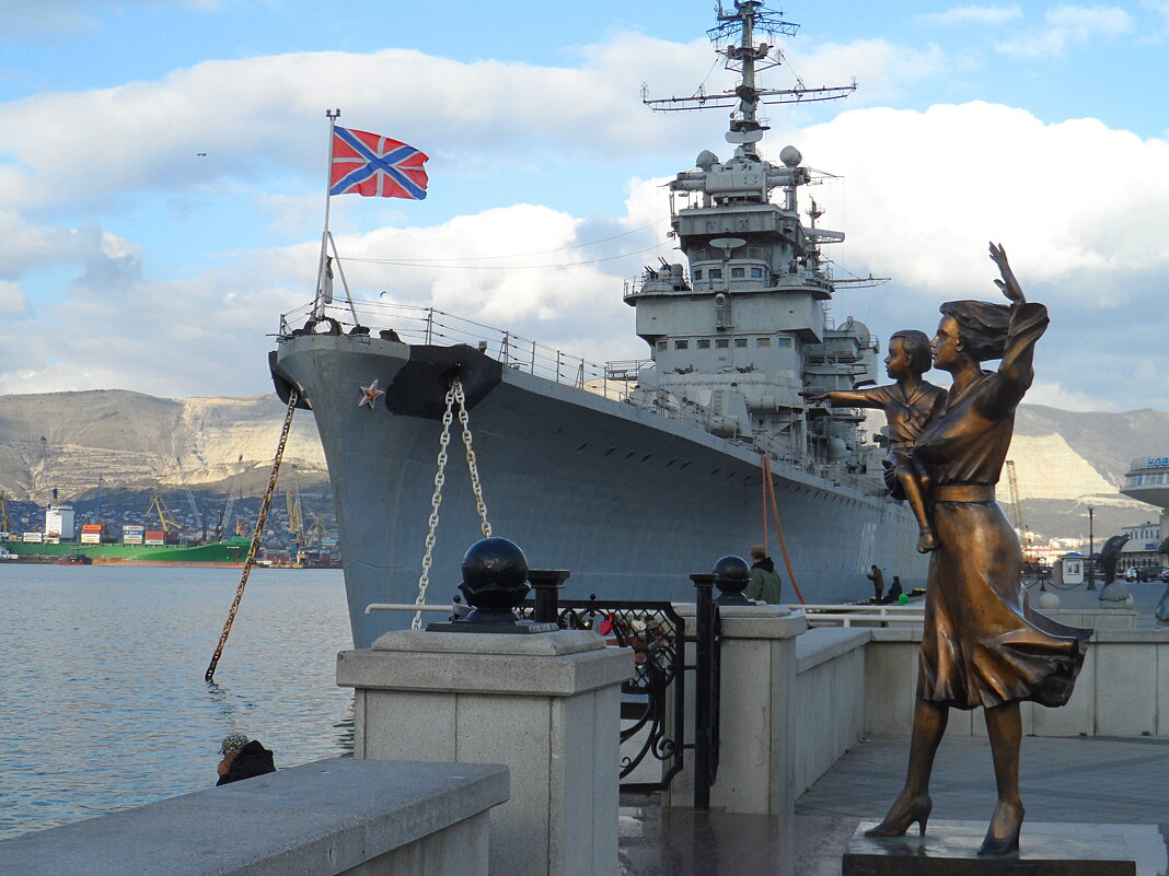 Памятник «Жене моряка» в Новороссийске - Галина 