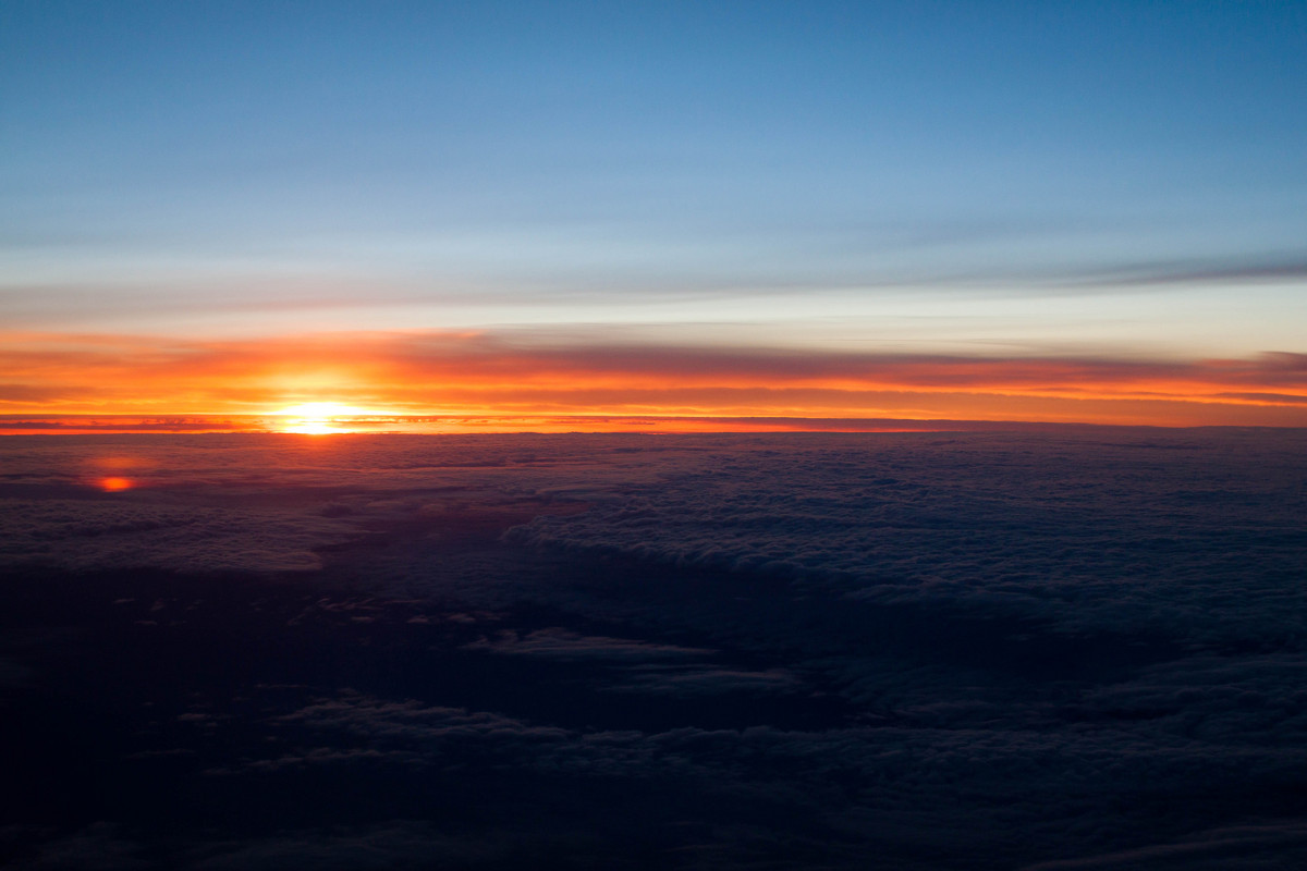 Закат с высоты полета самолета - Евгений Путинцев