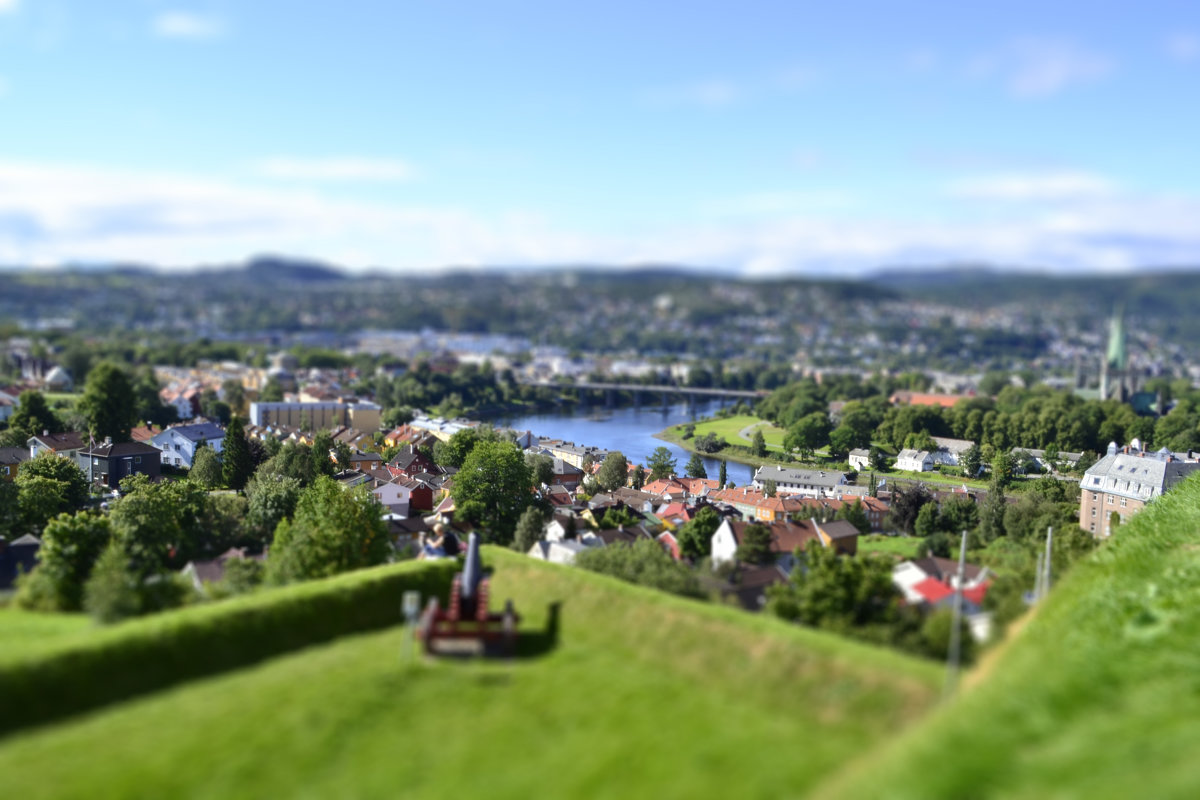 Tilt shift - Volodymyr Comment