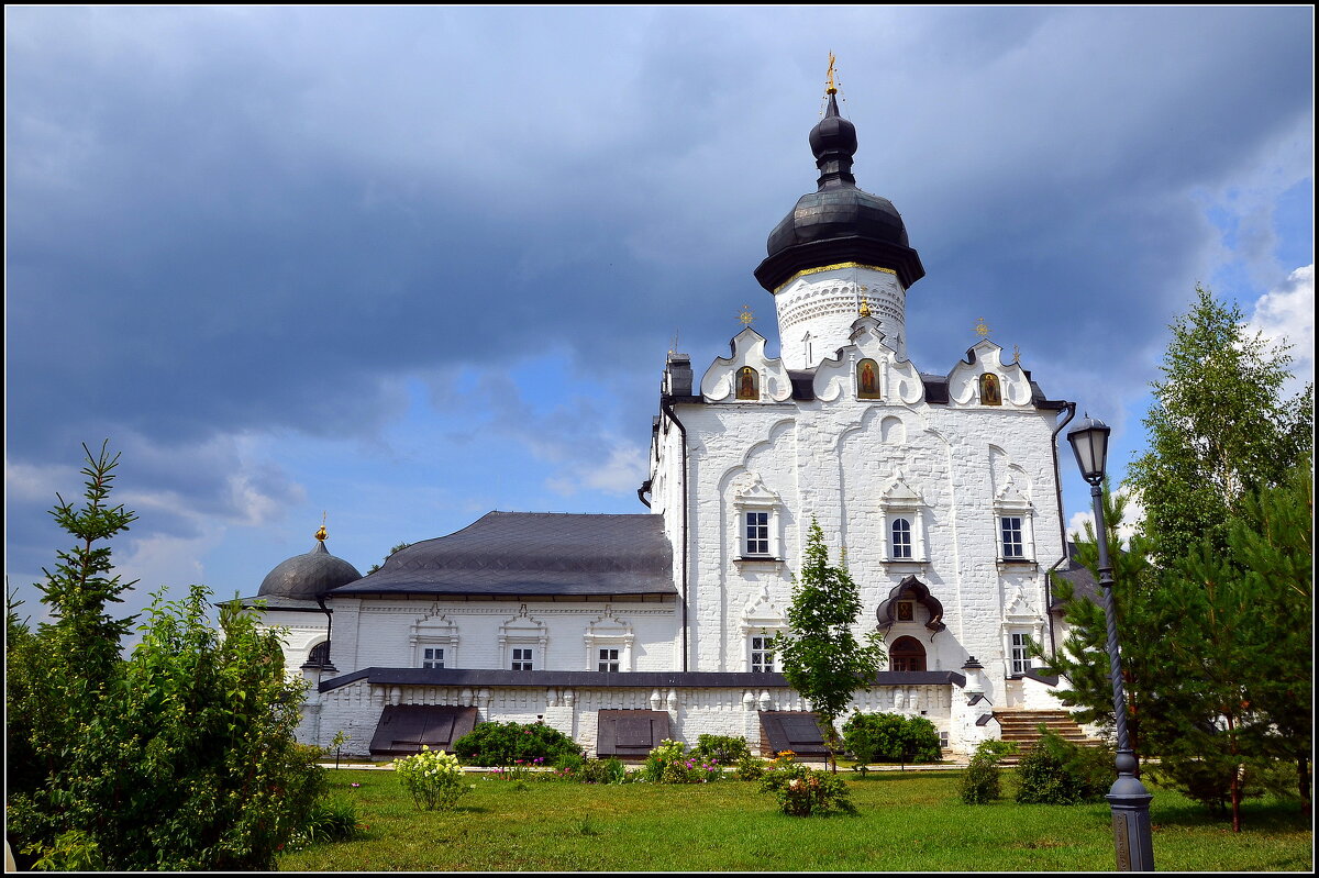 Татарстан. Остров-град Свияжск. Богородице-Успенский мужской монастырь. - Ольга Кирсанова