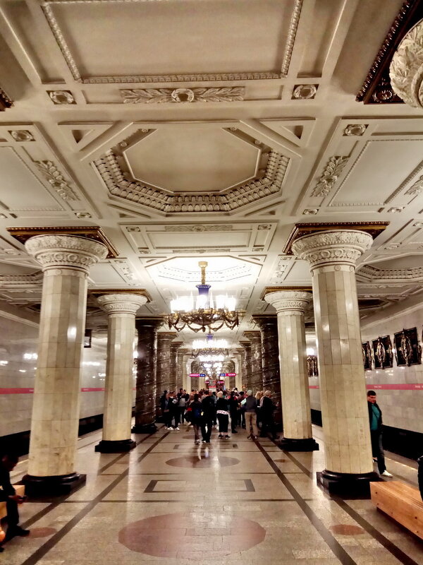 Станция метро "Автово" в Санкт-Петербурге - Николай 