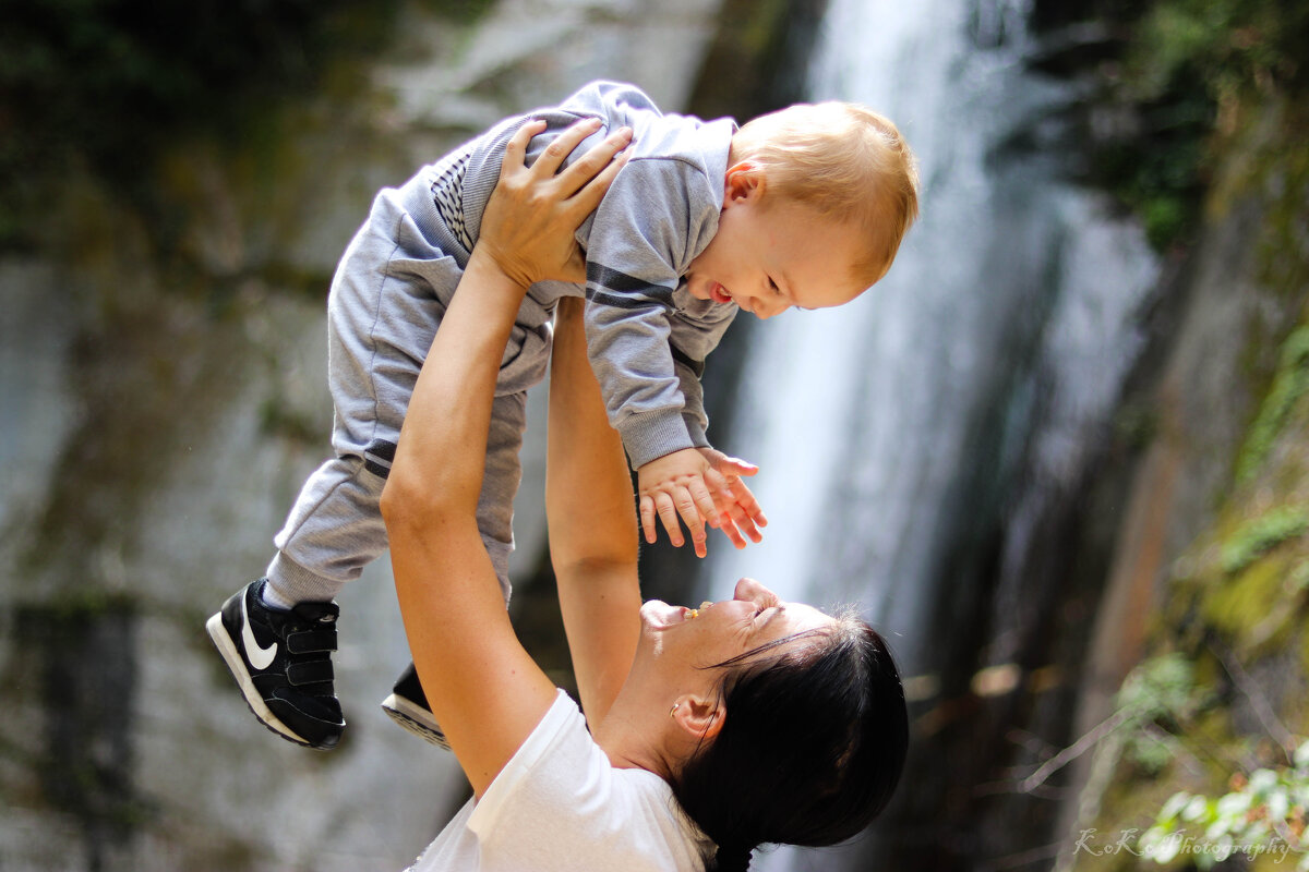 Mother and Son - Nikola Ivanovski