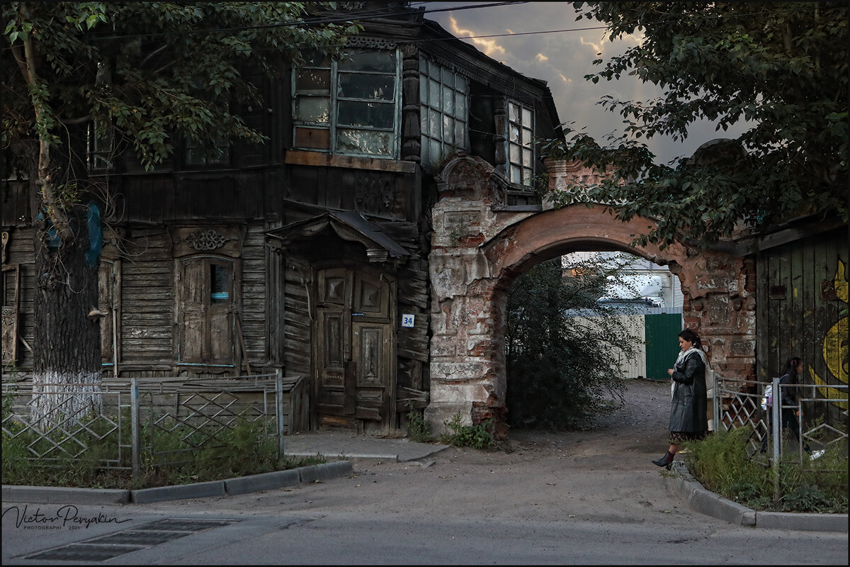 По старым улицам Улан-Удэ.... - Виктор Перякин