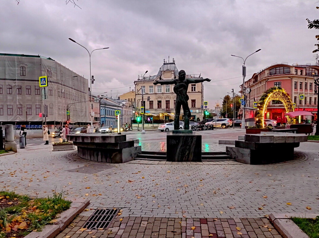 Памятник Высоцкому - Александр Чеботарь