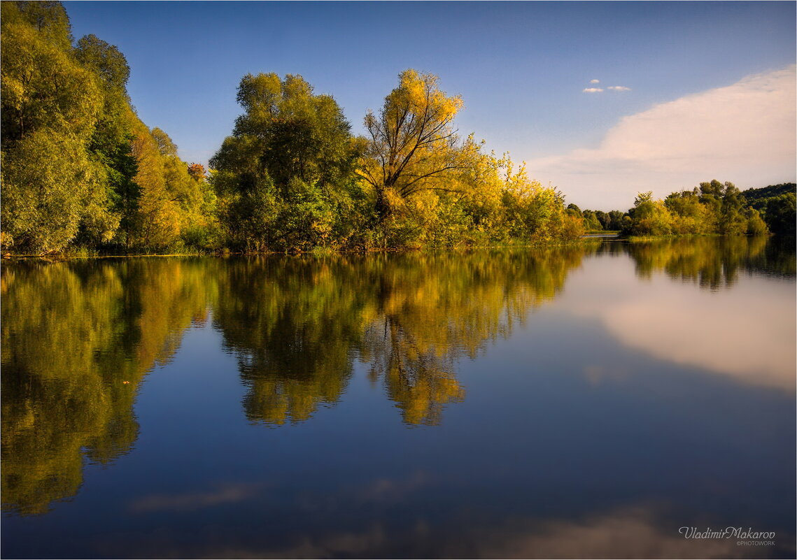 "Осень. Затон. Зеркало"© - Владимир Макаров