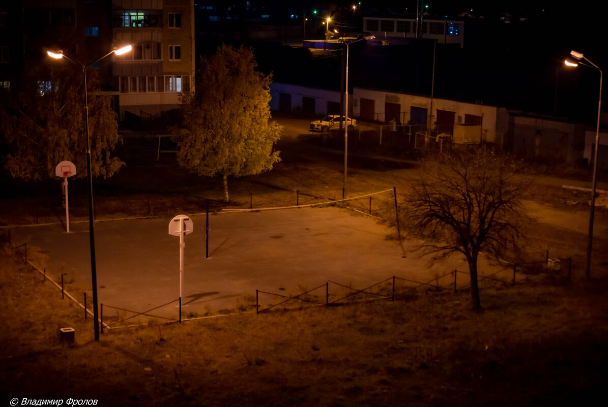 Ночная площадка - Владимир VS