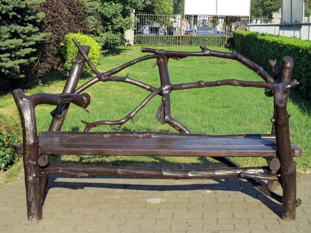 Скамейка в парке - Вера Щукина