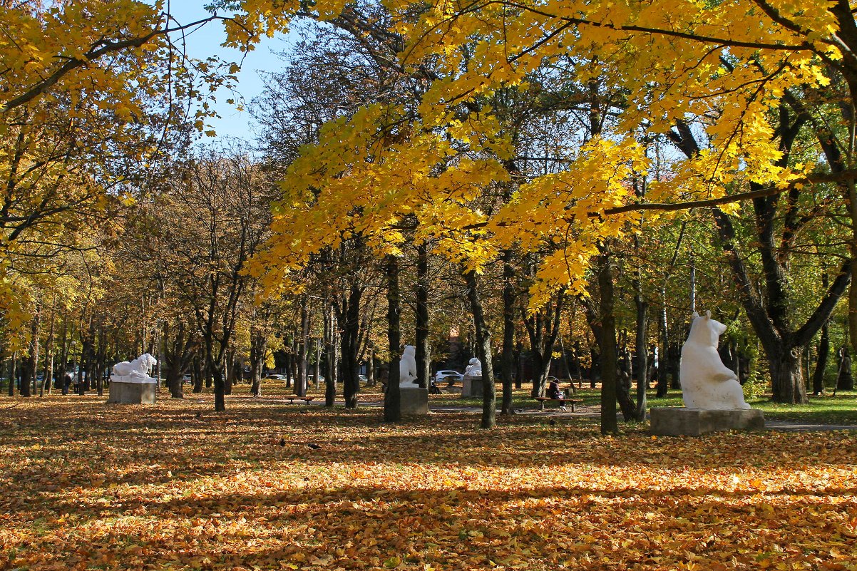 Осень в старом парке..- 2 - Александр Герасенков