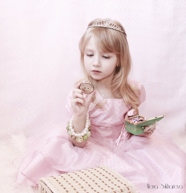 маленькая принцесса - Алена Сухарева