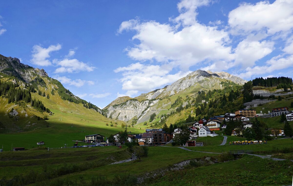 Австрия, альпийская деревня.. - Galina Dzubina