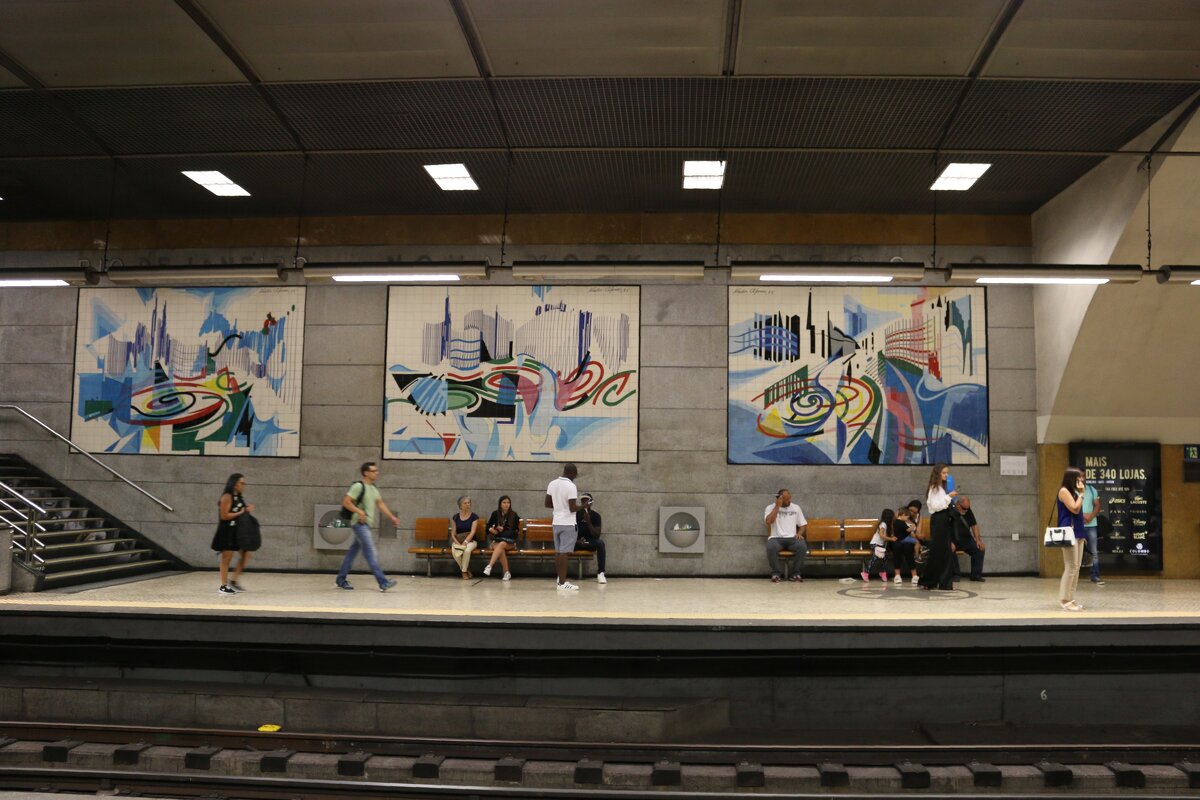В метро Лиссабона - Ольга 