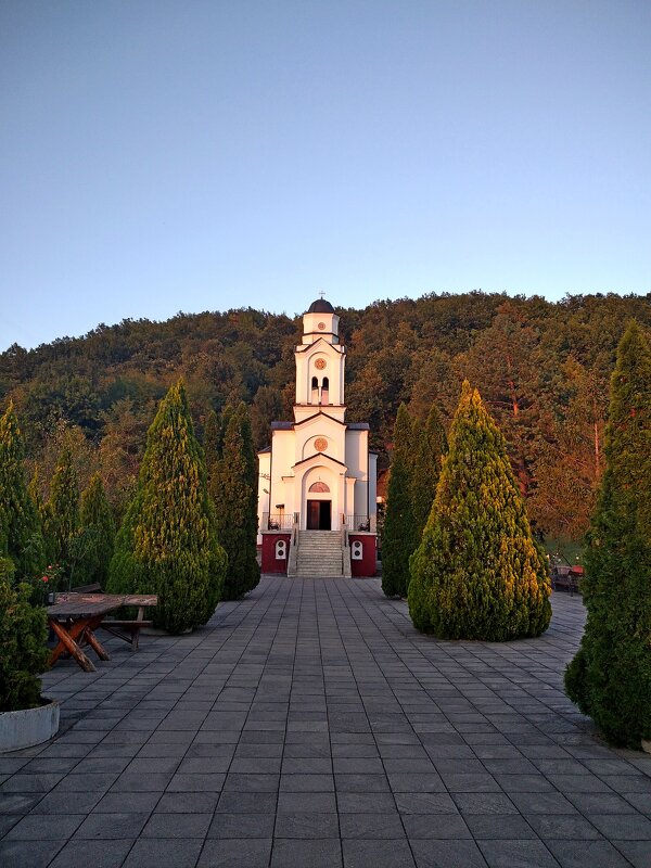 Монастырь Святой Петки (Параскевы) в Сербии на закате - SergAL 